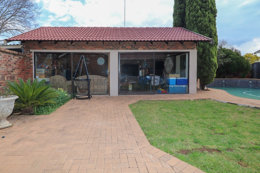4 Bedroom Property for Sale in La Hoff North West